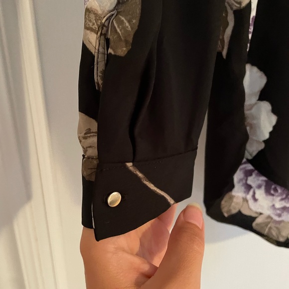 Dynamite XS Long Sleeve Top - Picture 7 of 7